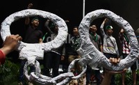 Mereka juga meminta agar Istana jangan mengintervensi KPK. Ramses/detikFoto.