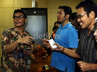 Johan kembali menegaskan, tak ada kebocoran soal surat cegah itu. Ramses/detikFoto.
