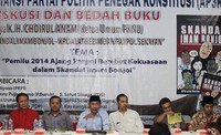 Tampak (kiri-kanan) Sekjen PDP Didik Suprianto, Sekjen PDS Sahad Sinaga, Ketum PKNU Chairul Anam, Ketum Partai Buruh Sony Saksono, Said Iqbal dan Ray Rangkuti.