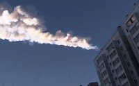 Metero hancur di langit wilayah Urals, Rusia. Reuters/OOO Spetszakaz.