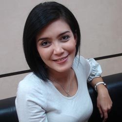 Maju Jadi Cagub Jabar, Rieke Dyah Pitaloka Gaet Doel Sumbang