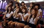 Cherrybelle Kompak Berkaus Putih