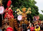 Menpora Ikut Meriahkan Kirab Hari Jadi Kota Solo