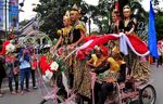 Menpora Ikut Meriahkan Kirab Hari Jadi Kota Solo