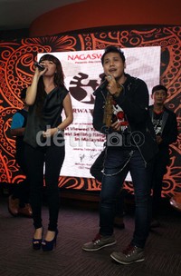 Lagu 'Sudah Cukup Sudah' itu nantinya juga akan dibuatkan versi dangdut koplo yang akan dibawakan oleh pedangdut Zaskia 'Goyang Itik'.