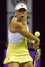 Serena & Radwanska ke Semifinal Qatar Total Open