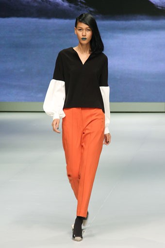 Jakarta, Indonesia - 14 Februari. KRATON by Auguste SoesastroAutumn Winter 2013 - 2014. Indonesia Fashion Week 2013 at Jakarta Convention Center. 14 Februari 2013. Jakarta. [Foto: Mohammad Abduh/Wolipop]