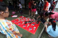 Anjing lucu namun tidak terurus tersebut dijaring dari warga Jakarta yang tidak sempat merawat hewan peliharaan karena suatu sebab seperti banjir.