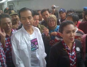 PDIP: Walau Jadi Jurkam, Jokowi Tetap Melayani Publik