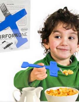Wouw! Ada Pesawat dan Buldozer di Piring Makan si Kecil