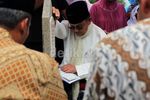 Habibie Ziarah ke Makam Istrinya
