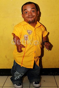 Namun kini setelah melewati berbagai macam rintangan, Ucok Baba sudah meraih sukses di jagat hiburan.