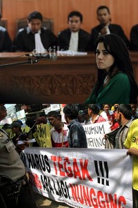 Puluhan orang pun berdemo meminta pengadilan agar Nikita Mirzani dan Army dihukum secara adil terkait kasus penganiayaannya. (dok. detikFoto).