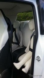 Menjajal Mobil Imut Honda