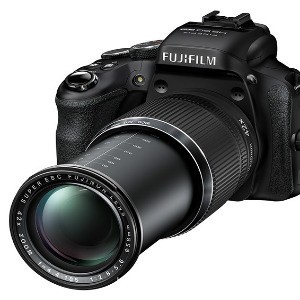Kamera Saku Lesu, Fujifilm Fokus pada Zoom Panjang