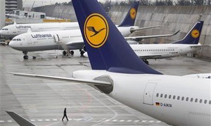 Demi Hemat Bahan Bakar, Lufthansa Pakai Kulit Hiu di Badan Pesawat