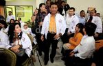 Hasil Survei Naik, Hanura Senang