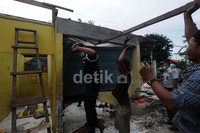 Sebelumnya beberapa waktu lalu sempat terjadi protes atas keputusan PT KAI ini.