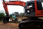 Cegah Banjir, Kali Ciliwung Dikeruk