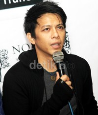 Banyak hal yang kami syukuri di hari ini. Ini adalah salah satu yang kami ingin wujudkan, ujar Ariel. Gus Mun/detikHOT.