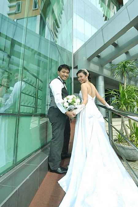 Rifka Tiara Rossani & Muhammad Sinatrya Dharmawan Out Of Ordinary Green (dok. Wolipop)