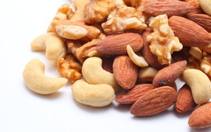 Ngemil Kacang-kacangan Bikin Gairah Seks Lebih Kuat