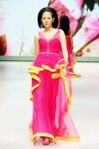 Jakarta, Indonesia - 14 Februari 2013. Blossoms by Jeanny Ang Couture Spring/Summer Collection 2013. Indonesia Fashion Week 2013 at Jakarta Convention Center. Senayan. Jakarta. [Foto: Mohammad Abduh/Wolipop]