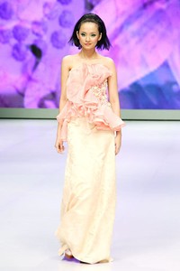 Jakarta, Indonesia - 14 Februari 2013. Blossoms by Jeanny Ang Couture Spring/Summer Collection 2013. Indonesia Fashion Week 2013 at Jakarta Convention Center. Senayan. Jakarta. [Foto: Mohammad Abduh/Wolipop]