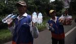 Macet Cisarua, Dimanfaatkan Pedagang