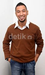 Preppy Look ala Marcell Siahaan