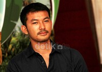 Bintang 'Hello Goodbye' itu saat ditemui di fX Sudirman, Jakarta, pada Selasa (19/2/2013). Gusmun/detikFoto.