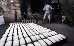 Pabrik Roti Harum Masih Eksis