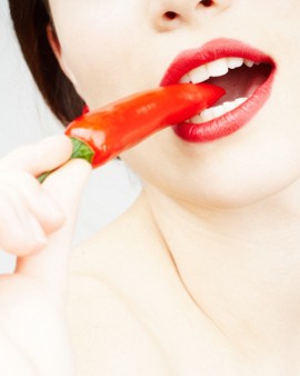 Kalau Ingin Nafsu Bercinta Lebih Dahsyat, Makan Saja Bit dan Cabai!