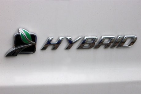 5 Alasan Tidak Beli Mobil Hybrid