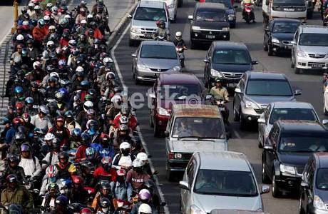 Hadirnya Mobil Murah Tak Akan Pengaruhi Penjualan Motor
