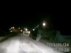 Tank Bersihkan Jalanan di Rusia
