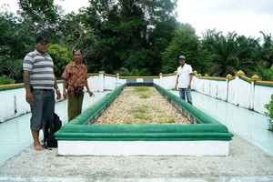 Misteri Makam Sultan Sepanjang 12 Meter