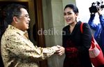 Jelang Pilgub Jabar, Rieke Temui JK