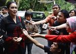 Jelang Pilgub Jabar, Rieke Temui JK