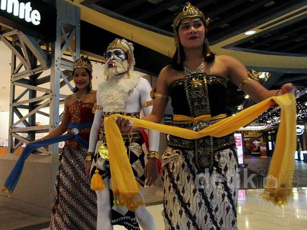 Hanoman Keliling Mall