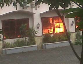 Pabrik Mebel di Wonorejo Terbakar, Dua Gudang Habis