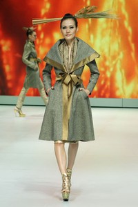 Jakarta, Indonesia - 14 Februari, Balijava by Denny Wirawan Poetique de Savane Collection 2013. Indonesia Fashion Week 2013 at Jakarta Convention Center. Senayan. Jakarta. [Foto: Mohammad Abduh/Wolipop]