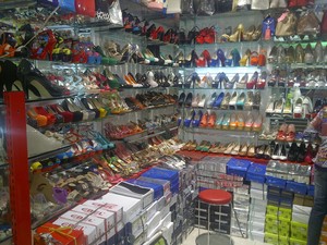 Sepatu Impor Menjamur, Ini Penjelasan Sofjan Wanandi
