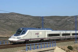 PT INKA Gandeng Bombardier Swedia Bangun KRL Canggih Bandara Soetta