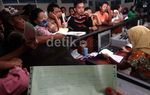 Antrean di Pendaftaran RSUD Budi Asih Semrawut