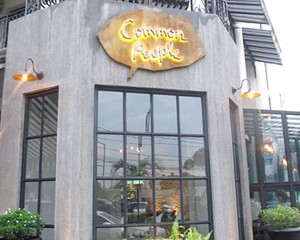 Makan di Resto Bernuansa Rustic Vintage, Common People Kemang