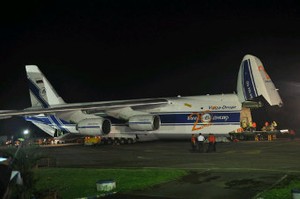 2 Pesawat Tempur Sukhoi Mendarat di Lanud Sultan Hasanuddin Makassar