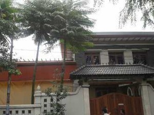 Weekend Pertama Berstatus Tersangka, Anas Urbaningrum Istirahat di Rumah
