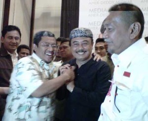 Cagub Independen Dikdik Mulyana Beri Ucapan Selamat ke Aher-Demiz