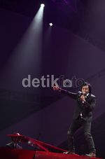 Konser Tunggal Ari Lasso Sang Dewa Cinta